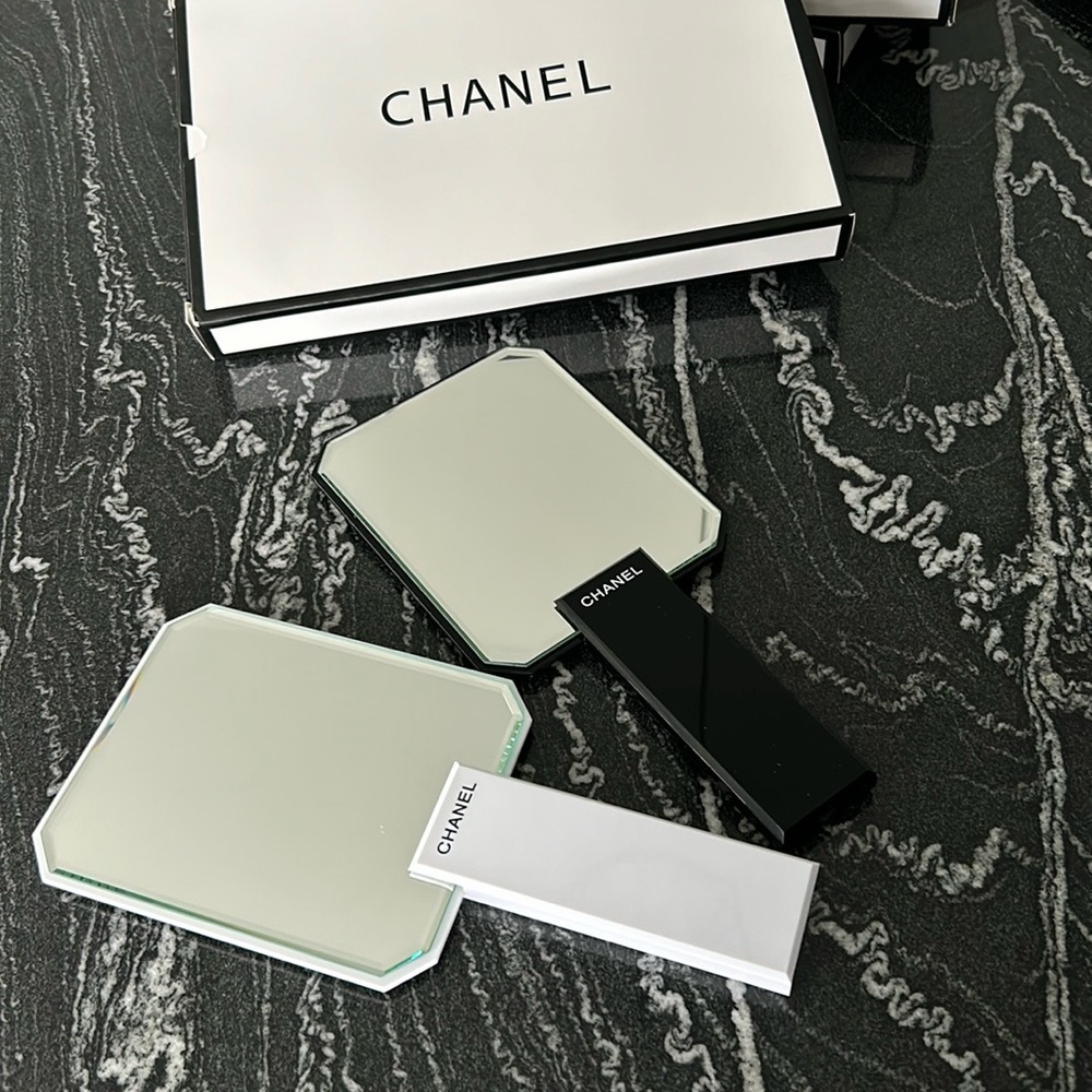 CC - Handheld mirrors